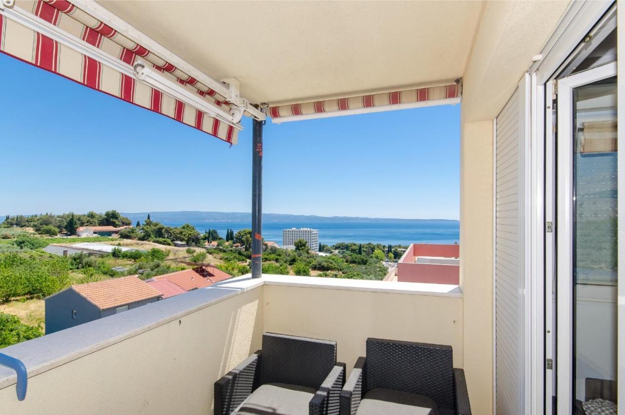 Three Bedroom Apartment With Sea View And Secure Private Garage Appartement